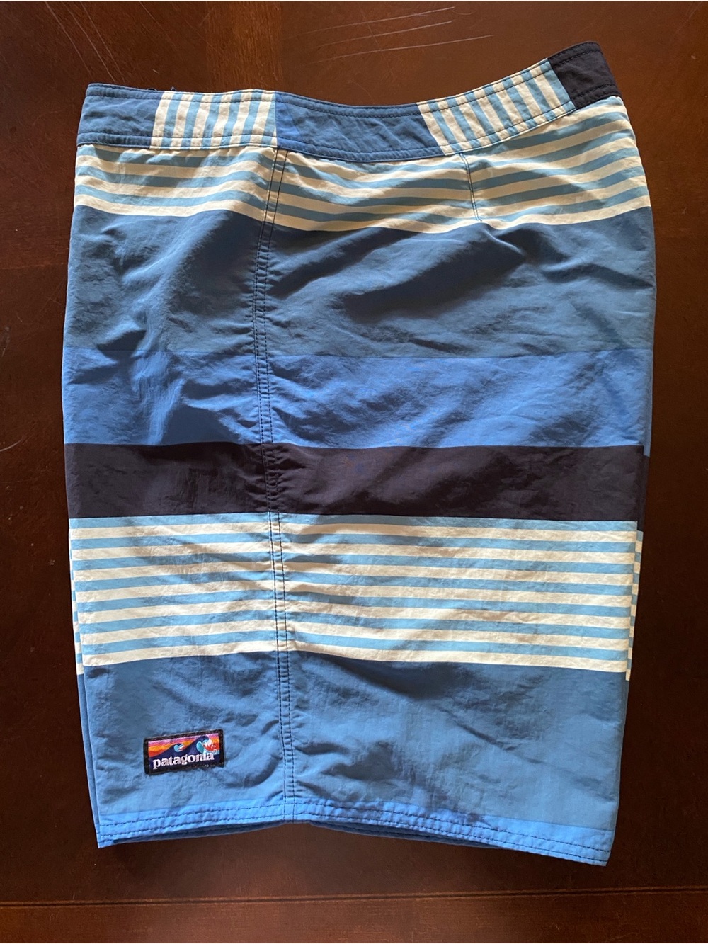 Patagonia Wavefarer Unlined Swim Trunks Board Shorts Size 38